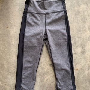Lululemon grey cropped leggings